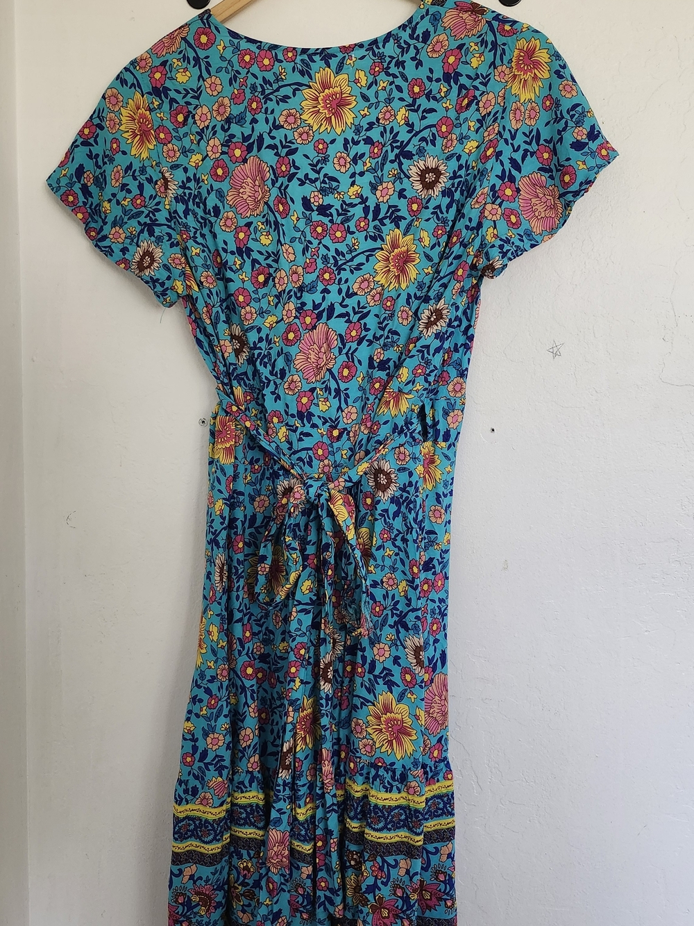 Bright Floral Mini Wrap Dress in Turquoise - Picture 3 of 9
